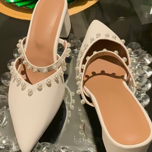 *HOST PICK* NWOT Faux Pearl Mule Pumps - Size 8.5 (European Size 39) - Picture 11 of 14